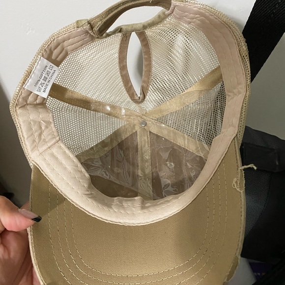 Hat - Picture 5 of 5